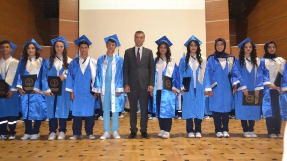 Binbaşı Dündar Taşer Mesleki ve Teknik Anadolu Lisesi Mezuniyet Törenine Katıldık
