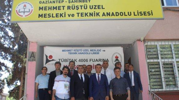 Mehmet Rüştü Uzel Mesleki Ve Teknik Anadolu Lisesi Tarafından Düzenlenen Tubitak 4006 Proje Sergisinin Açılışı