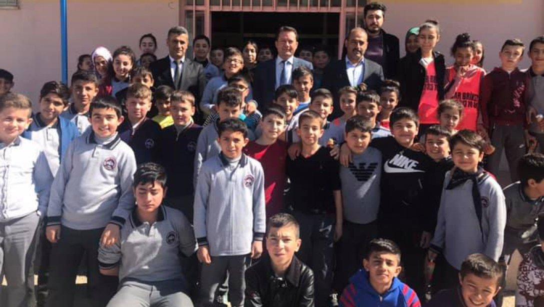 Şenel Sabri Turan Ortaokulunu Ziyaret 