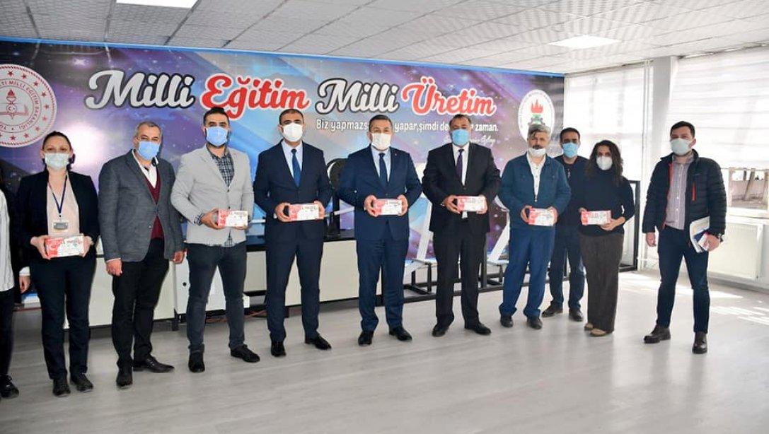 Mehmet Rüştü Uzel Mesleki ve Teknik Anadolu Lisesi'ni ziyareti