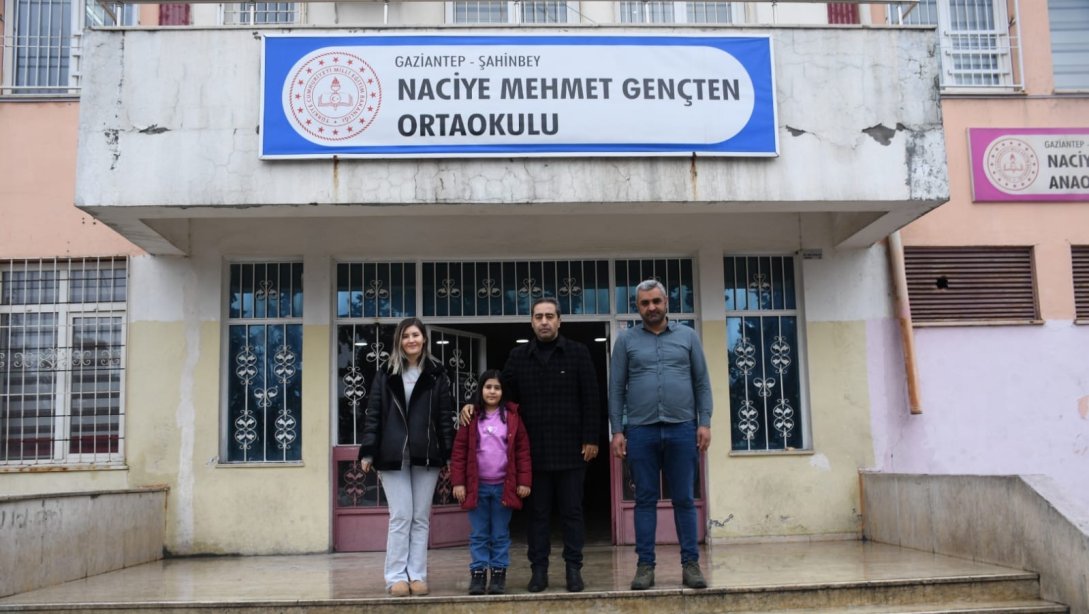 Naciye Mehmet Gençten Ortaokulunu Ziyaret
