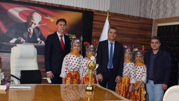 Naciye Mehmet Gençten Ortaokulu Halk Oyunları Yıldızlar Düzenlemeli Dalda İl Şampiyonu