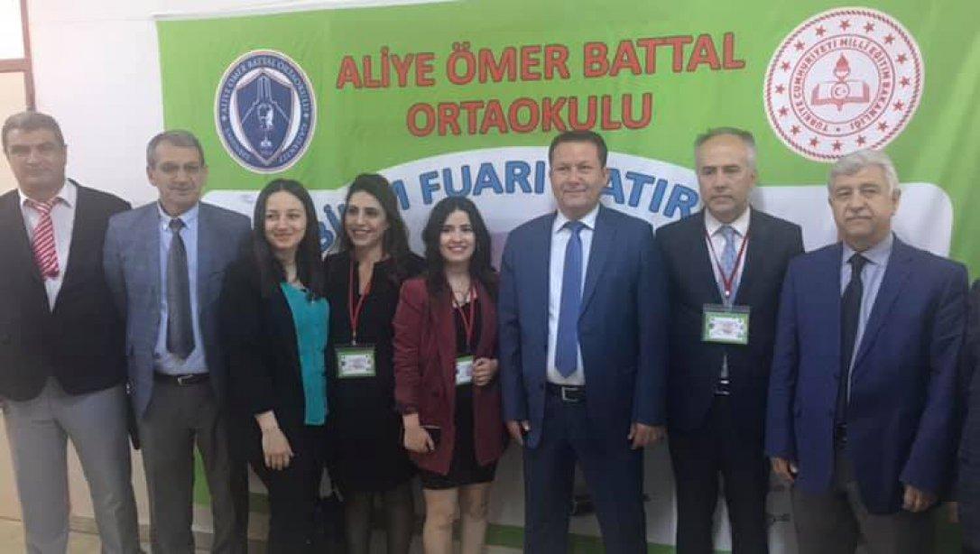 Aliye Ömer Battal Ortaokulu 4006 TÜBİTAK Bilim Fuarı Açılışını