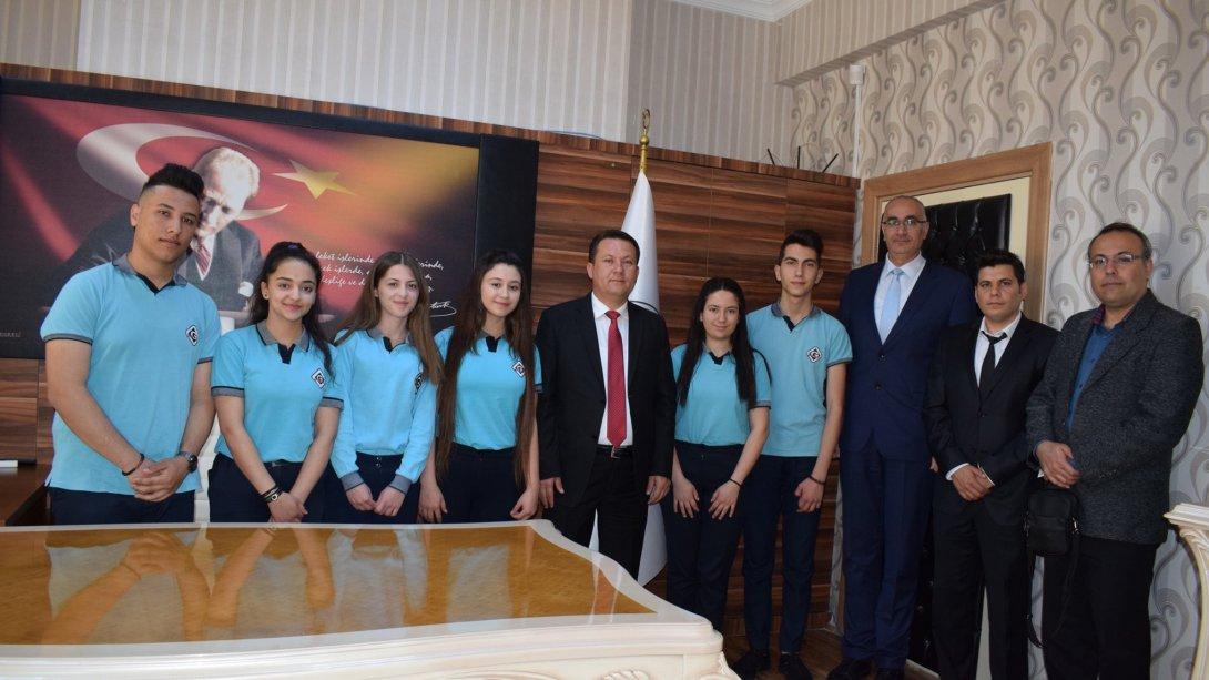 Gaziantep Türk Telekom Mesleki ve Teknik Anadolu Lisesi Öğrencileri İzmir'de Yapılacak Finalleri Yolunda