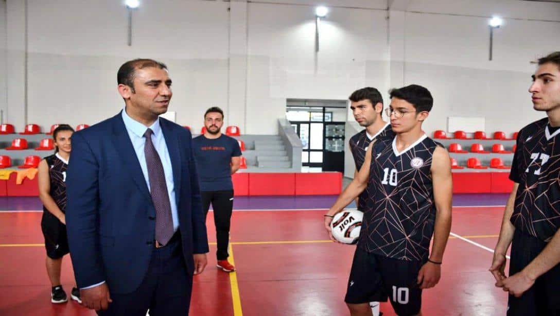 Güneykent Anadolu Lisesi Korfbol Takımımız Türkiye'nin en iyi 12 takımı arasında!