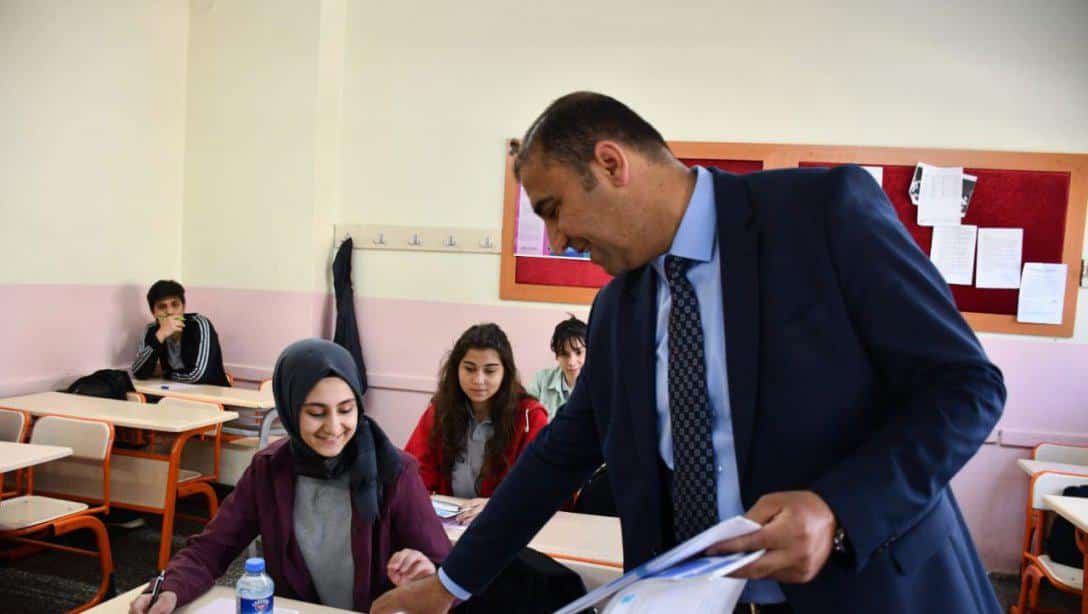 6. Kazanım Değerlendirme Sınavını Cumhuriyet Anadolu Lisesi'nde Ziyaret