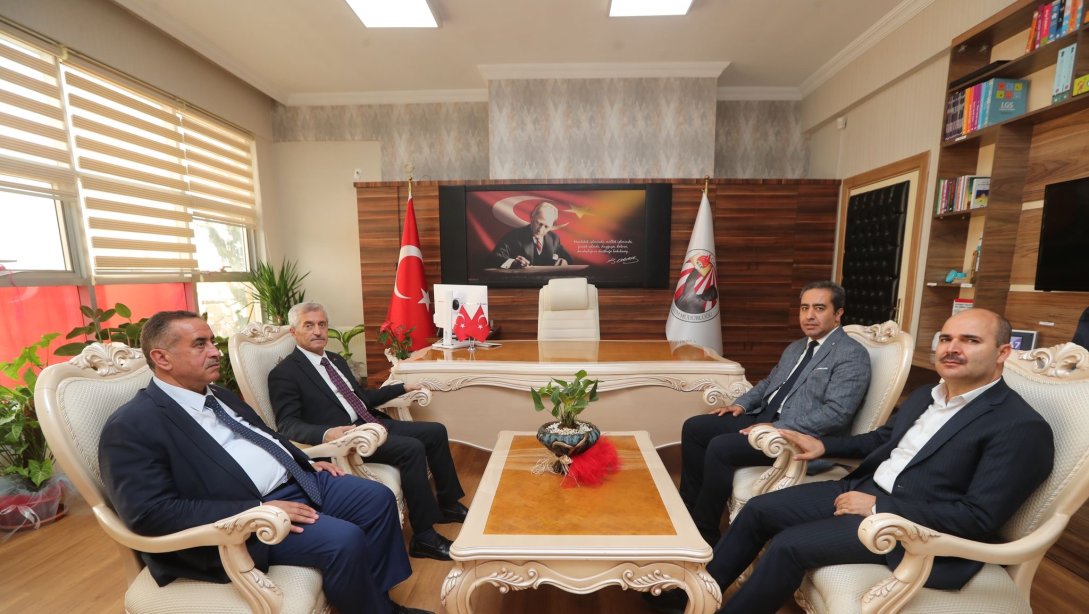 Şahinbey Belediye Başkanımız Sayın Mehmet TAHMAZOĞLU Müdürlüğümüzü ziyaret etti .