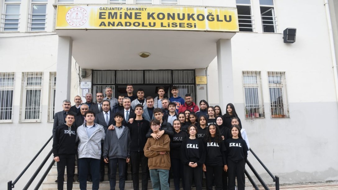 Emine Konukoğlu Anadolu Lisesi' ni ziyaret
