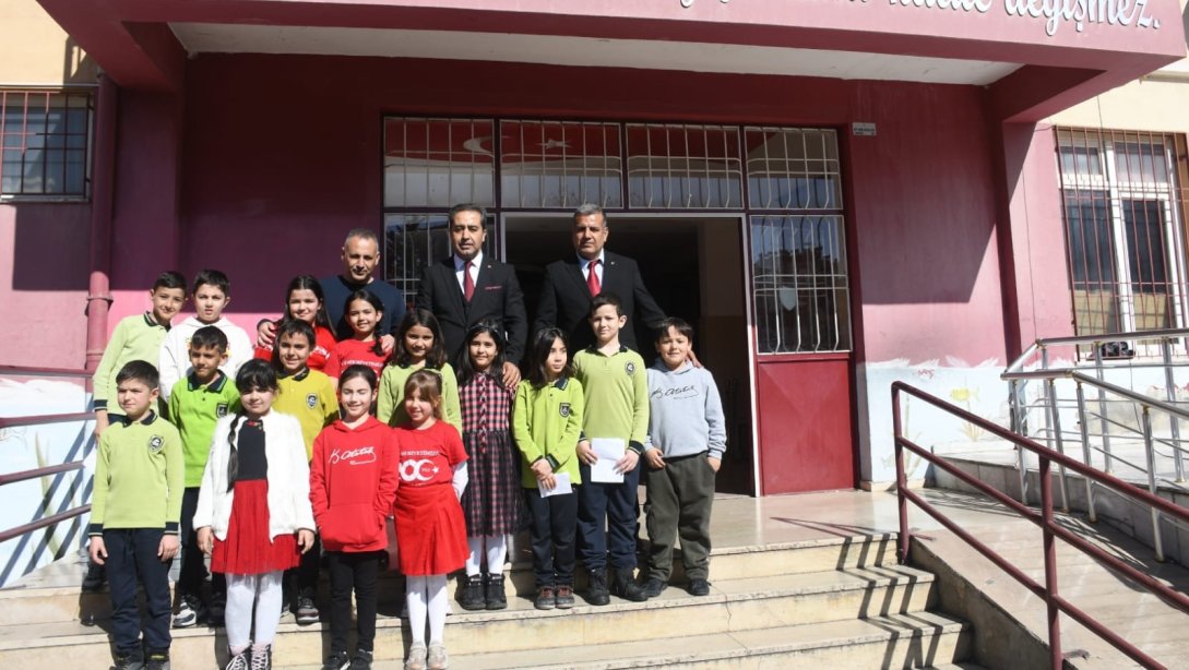 Dayı Ahmet Ağa İlkokulu'nda 12 Mart İstiklal Marşı'nın Kabulü ve Mehmet Akif Ersoy'u Anma Günü etkinlikleri
