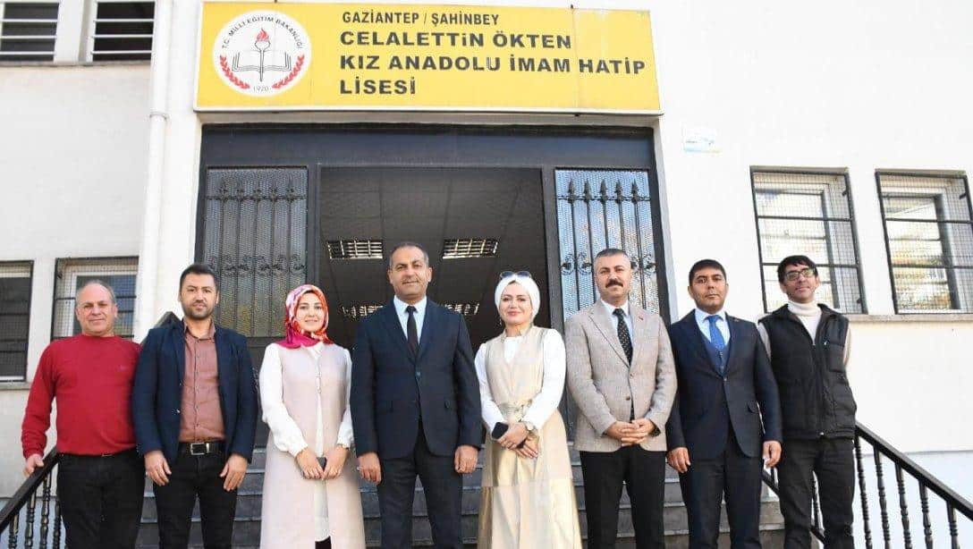 İlçe Millî Eğitim Müdürümüz Eyüp Güneş ve Şube Müdürlerimiz Abdullah Yılmaz ve Mehmet Özdemir, Celalettin Ökten KAİHL'de öğretmen ve okul yöneticileri ile bir araya gelerek toplantı gerçekleştirdiler. 