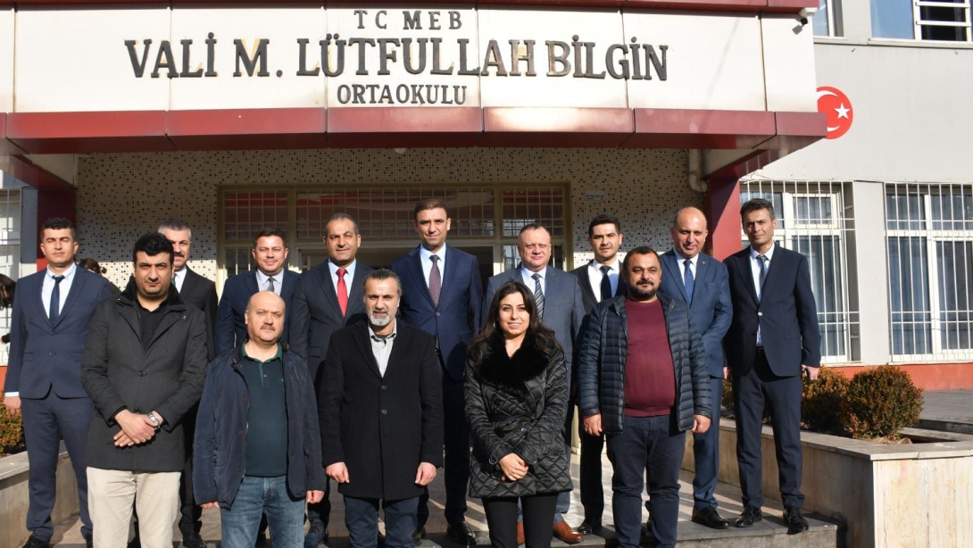 Vali Mehmet Lütfullah Bilgin Ortaokulu Ziyareti