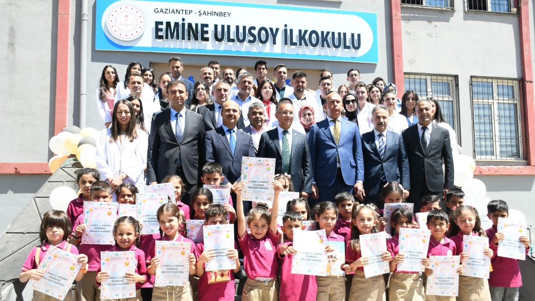 Emine Ulusoy İlkokulu Karne Heyecanı